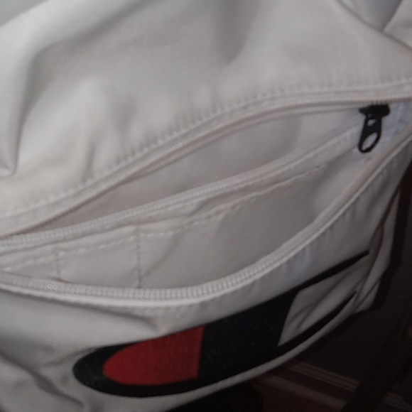 Backpack - Picture 7 of 8